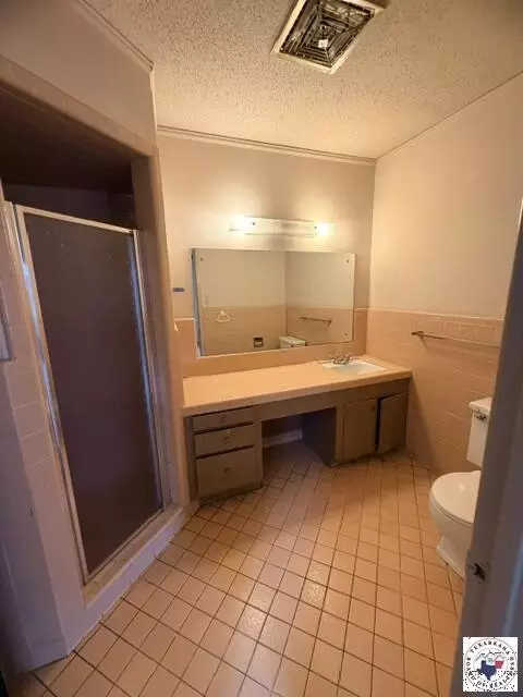Bath - 14 Regency Texarkana Ar 71854, Texarkana, AR 71854 photo 2 of 6