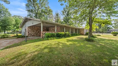 Exterior - 14 Regency Texarkana Ar 71854, Texarkana, AR 71854 photo 7 of 9