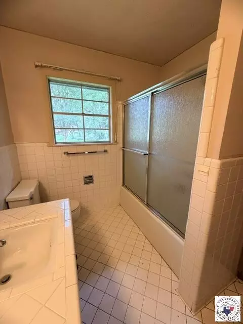 Bath - 14 Regency Texarkana Ar 71854, Texarkana, AR 71854 photo 6 of 6