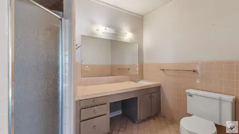 Bath - 14 Regency Texarkana Ar 71854, Texarkana, AR 71854 photo 1 of 3