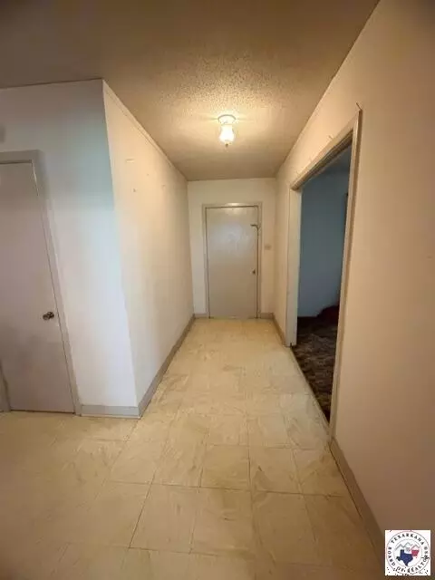 Entry Way - 14 Regency Texarkana Ar 71854, Texarkana, AR 71854 photo 1 of 2