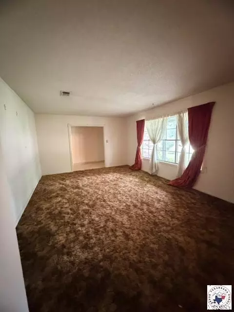 Living - 14 Regency Texarkana Ar 71854, Texarkana, AR 71854 photo 6 of 8