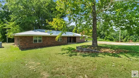 711 W Lanark Queen City Tx 75572, Queen City, TX 75572