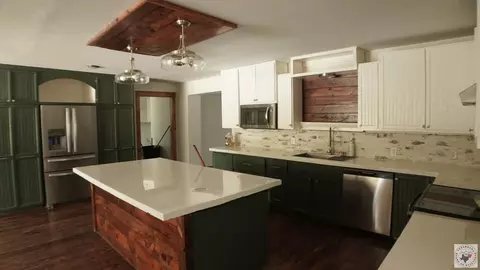 Kitchen - 6103 Old Post Rd Texarkana Ar 71854, Texarkana, AR 71854 photo 2 of 2