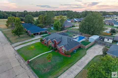 View/Area - 6013 Summerwood Lane Texarkana Ar 71854, Texarkana, AR 71854 photo 2 of 14