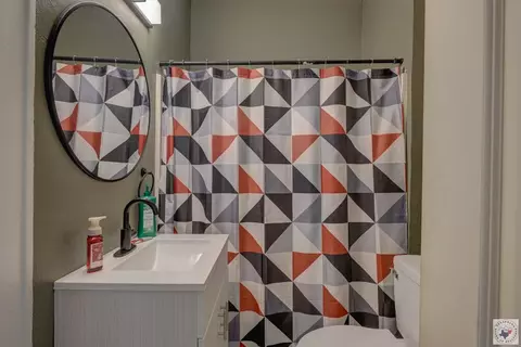 Bath - 1300 Grand Texarkana Ar 71854, Texarkana, AR 71854 photo 3 of 3