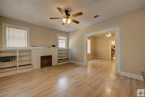 Living - 1300 Grand Texarkana Ar 71854, Texarkana, AR 71854 photo 1 of 3