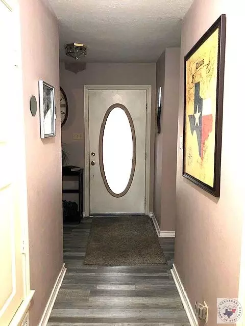 Entry Way - 5002 Country Drive Texarkana Ar 71854, Texarkana, AR 71854 photo 1 of 3
