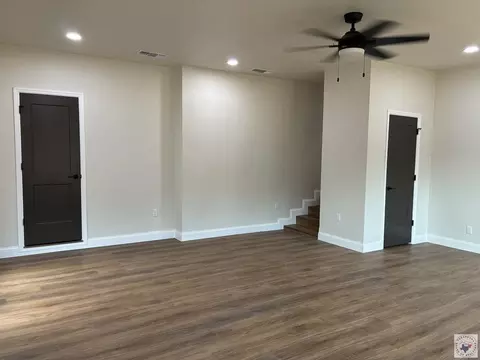 Living - 6323 E 9th St Texarkana Ar 71854, Texarkana, AR 71854 photo 4 of 8
