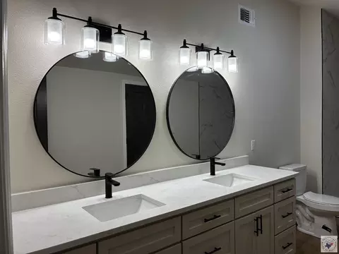 Bath - 6323 E 9th St Texarkana Ar 71854, Texarkana, AR 71854 photo 6 of 9
