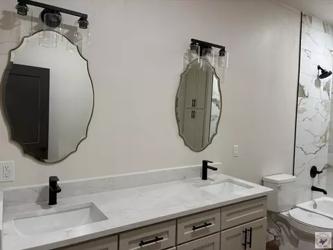 Bath - 6323 E 9th St Texarkana Ar 71854, Texarkana, AR 71854 photo 1 of 9