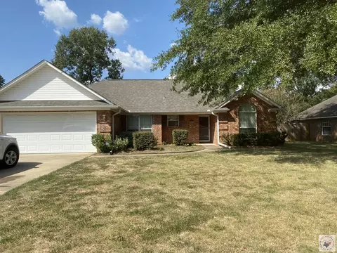 104 Village Place Wake Village Tx 75501, Wake Village, TX 75501