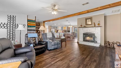 300 Morningside Dr Hooks Tx 75561, Hooks, TX 75561 photo 5