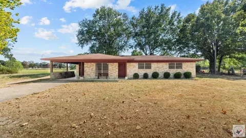 208 E Walters Blvd New Boston Tx 75570, New Boston, TX 75570