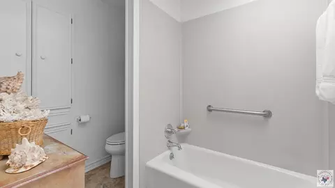 Bath - 10 Pine Grove Texarkana Ar 71854, Texarkana, AR 71854 photo 2 of 3