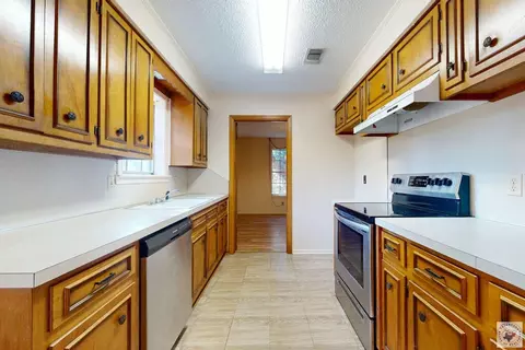 Kitchen - 7517 Bonita Park Texarkana Ar 71854, Texarkana, AR 71854 photo 4 of 4