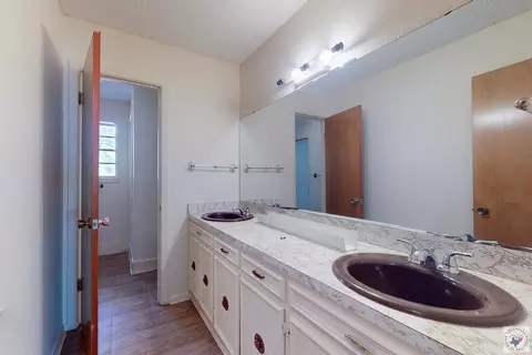 Bath - 7517 Bonita Park Texarkana Ar 71854, Texarkana, AR 71854 photo 1 of 5