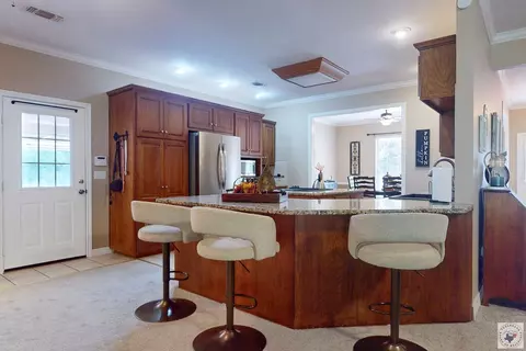 Kitchen - 6902 Forest Oak Drive Texarkana Ar 71854, Texarkana, AR 71854 photo 1 of 3