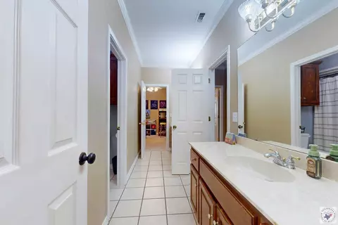 Entry Way - 6902 Forest Oak Drive Texarkana Ar 71854, Texarkana, AR 71854 photo 2 of 2