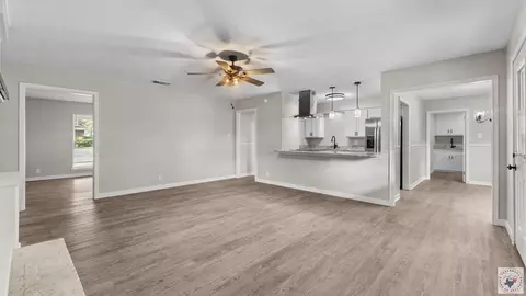 Living - 16 Broadmoor Dr Texarkana Ar 71854, Texarkana, AR 71854 photo 5 of 5