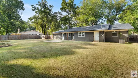 Exterior - 16 Broadmoor Dr Texarkana Ar 71854, Texarkana, AR 71854 photo 6 of 10