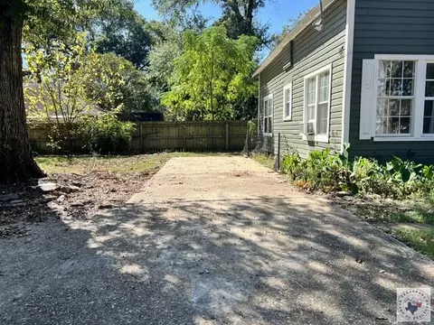 Exterior - 520 E 19th Texarkana Ar 71854, Texarkana, AR 71854 photo 4 of 7