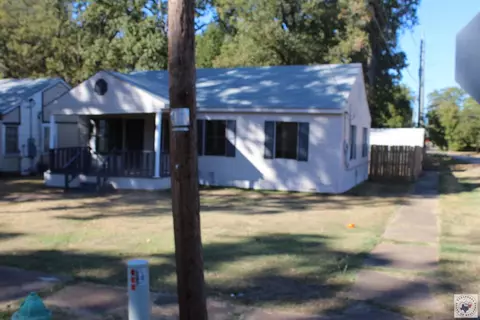 Exterior - 320 E 13th Street Hope Ar 71801, Hope, AR 71801 photo 2 of 3