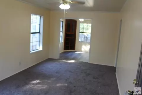 Living - 320 E 13th Street Hope Ar 71801, Hope, AR 71801 photo 1 of 3