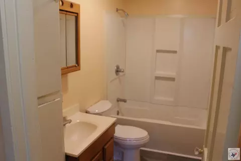 Bath - 320 E 13th Street Hope Ar 71801, Hope, AR 71801 photo 1 of 1