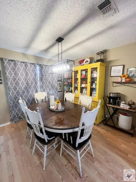 Dining - 3609 Fairfield Texarkana Ar 71854, Texarkana, AR 71854 photo 1 of 2