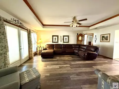 Living - 5906 Oak Hollow Texarkana Ar 71854, Texarkana, AR 71854 photo 3 of 3