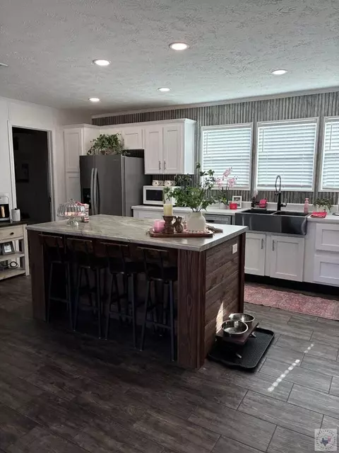 Kitchen - 55 Barkman Bend Rd Hooks Tx 75561, Hooks, TX 75561 photo 4 of 10