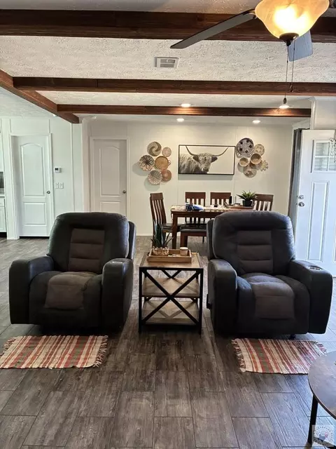 Living - 55 Barkman Bend Rd Hooks Tx 75561, Hooks, TX 75561 photo 2 of 8