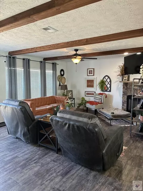 Living - 55 Barkman Bend Rd Hooks Tx 75561, Hooks, TX 75561 photo 1 of 8