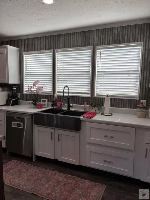 Kitchen - 55 Barkman Bend Rd Hooks Tx 75561, Hooks, TX 75561 photo 7 of 10
