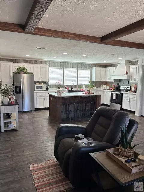 Kitchen - 55 Barkman Bend Rd Hooks Tx 75561, Hooks, TX 75561 photo 1 of 10