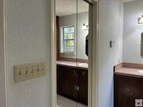Bath - 3700 Peace Ln Texarkana Ar 71854, Texarkana, AR 71854 photo 5 of 5