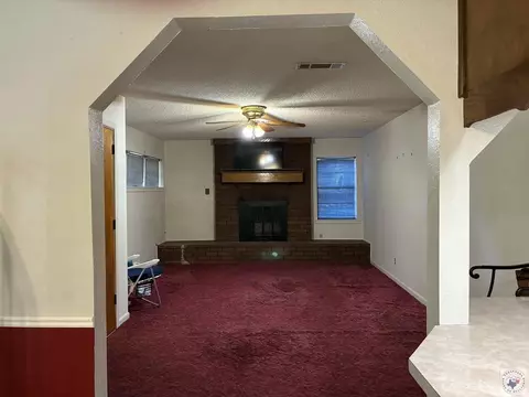 Living - 3700 Peace Ln Texarkana Ar 71854, Texarkana, AR 71854 photo 2 of 5