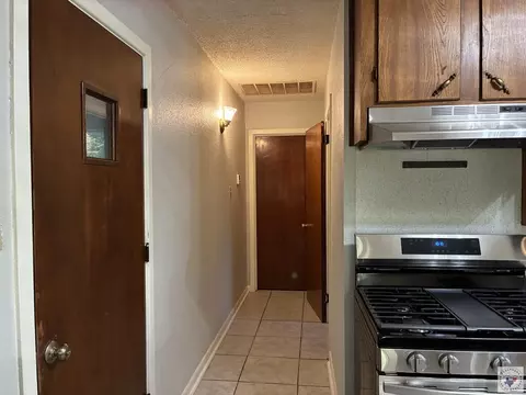 Entry Way - 3700 Peace Ln Texarkana Ar 71854, Texarkana, AR 71854 photo 1 of 2