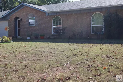 224 E Greenfield Wake Village Tx 75501, Wake Village, TX 75501