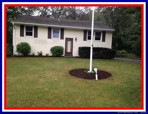 1 Thompson St, Ledyard, CT 06339 photo 1