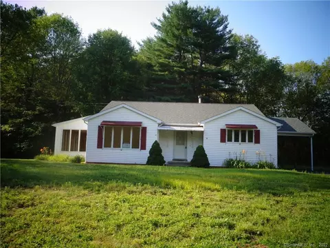 313 Quinebaug Rd, North Grosvenor Dale, CT 06255 photo 1