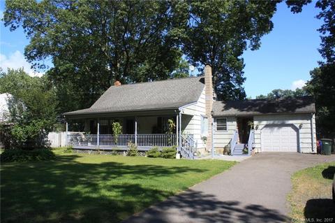 8 Pine Hill Rd, Windsor Locks, CT 06096 photo 1