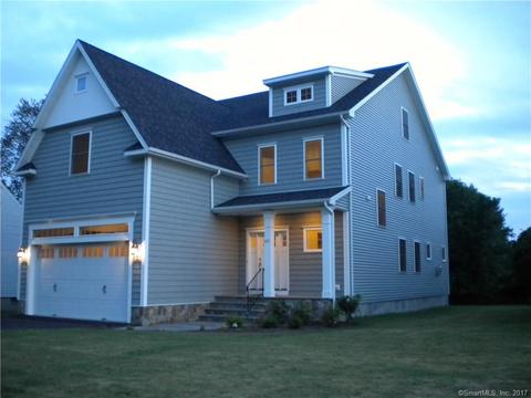 641 Judd St, Fairfield, CT 06824 photo 1