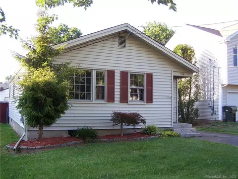416 Nott St, Wethersfield, CT 06109 photo 1