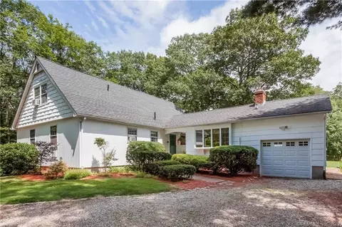 36 Cone Rd, Hebron, CT 06248 photo 1