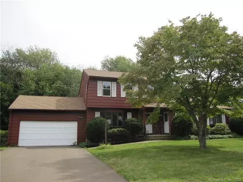 80 Howard Dr, Hamden, CT 06514 photo 1
