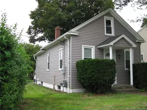 346 Pine St, Bristol, CT 06010 photo 1