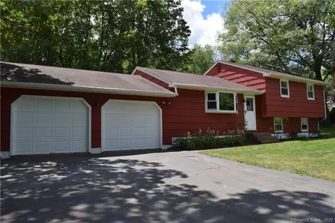 76 Howd Rd, Durham, CT 06422 photo 1