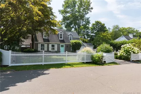 2 Phillips Ln, Darien, CT 06820 photo 1